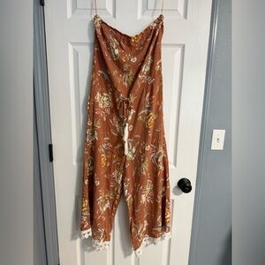 Aakaa Floral Print Jumpsuit in Brown